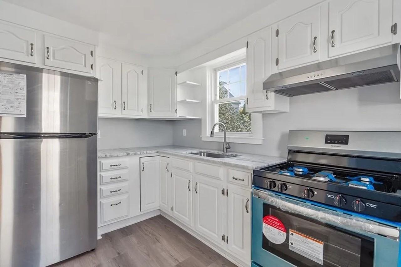 147 147 Rodgers St - Photo 4 of 20