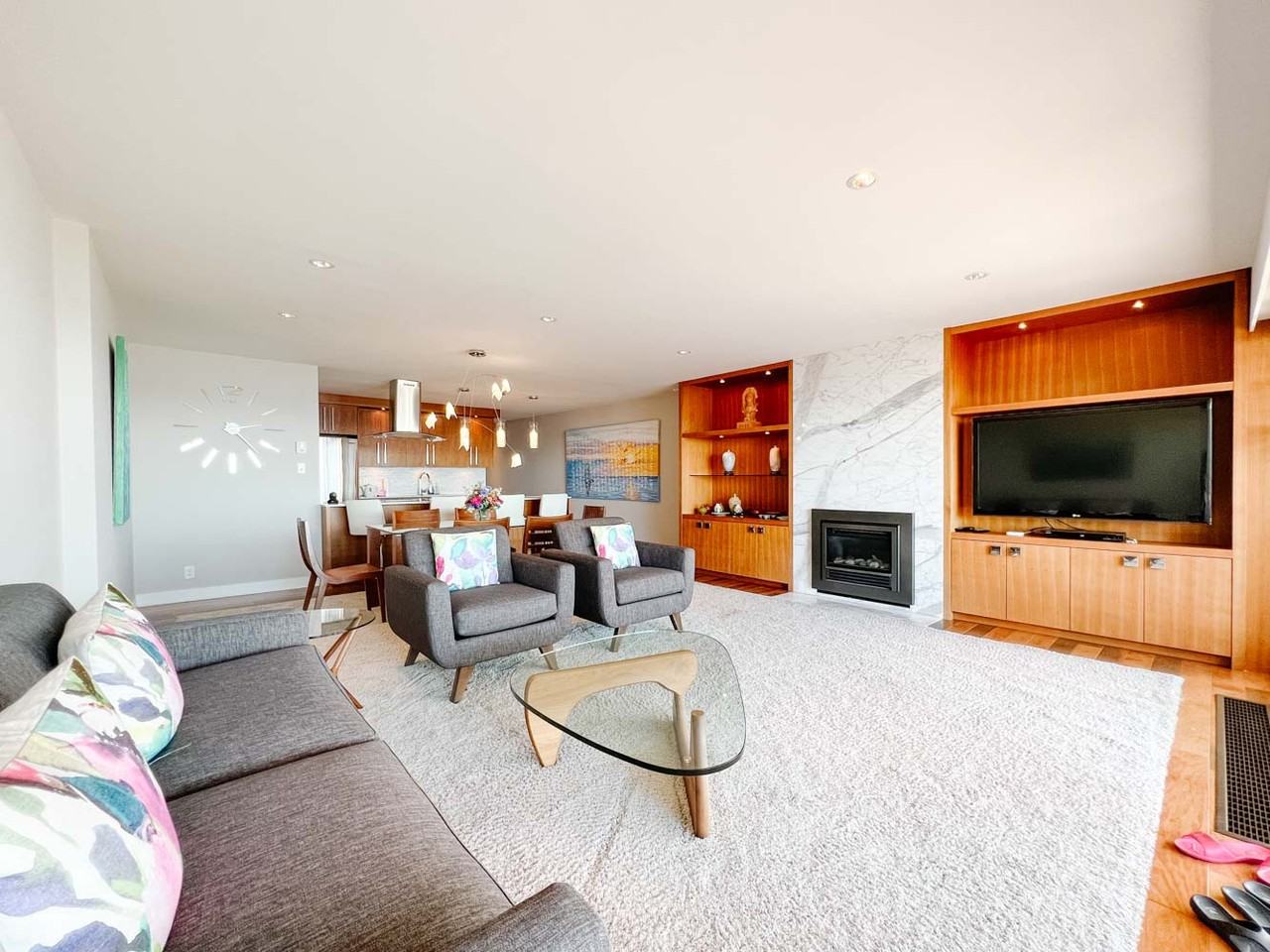 2242 Folkestone Way - Photo 5 of 24