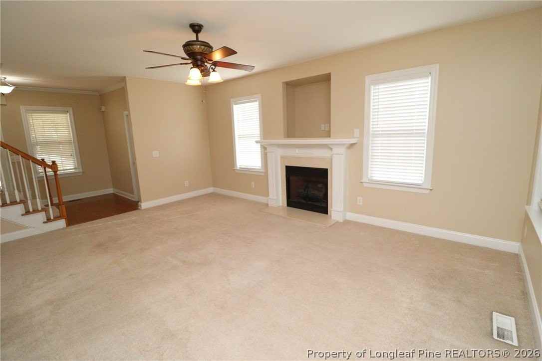 36 W Trafalgar Ct - Photo 7 of 39