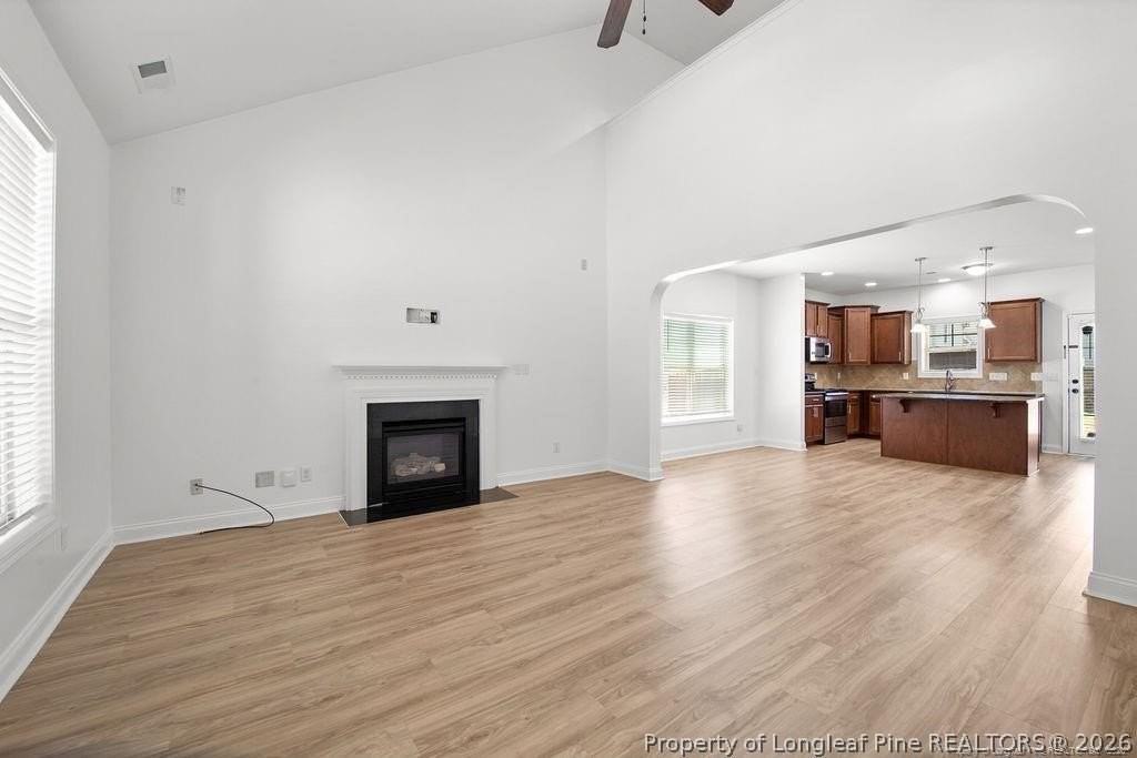 343 Fountain Grove Dr - Photo 3 of 33