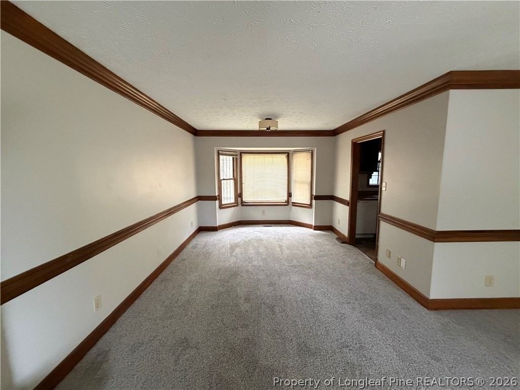 872 Hilton Dr - Photo 2 of 15