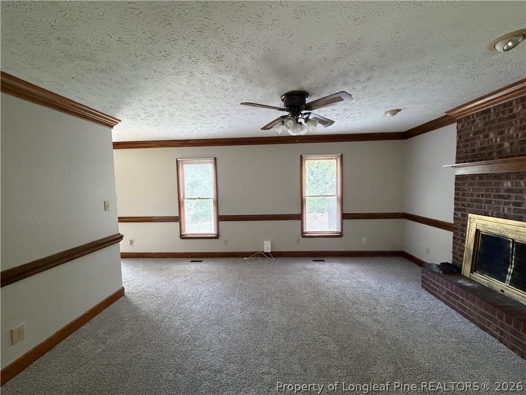 872 Hilton Dr - Photo 3 of 15