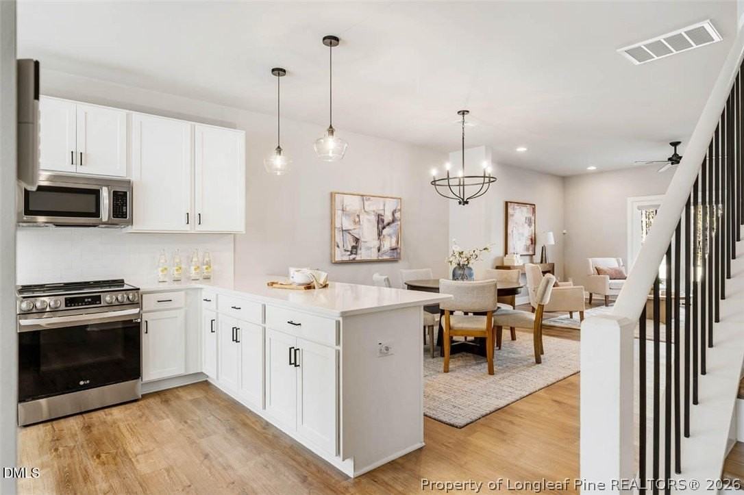 5709 Parker Pines Ct - Photo 4 of 33