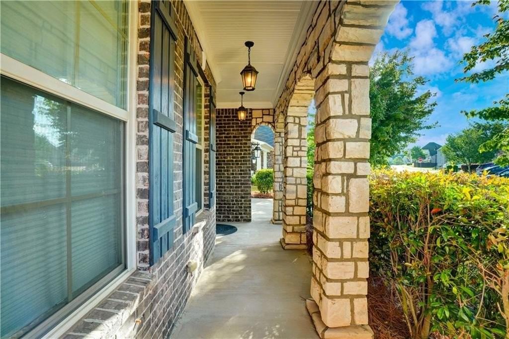633 Leland Pkwy - Photo 3 of 43