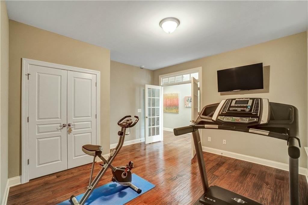 633 Leland Pkwy - Photo 7 of 43