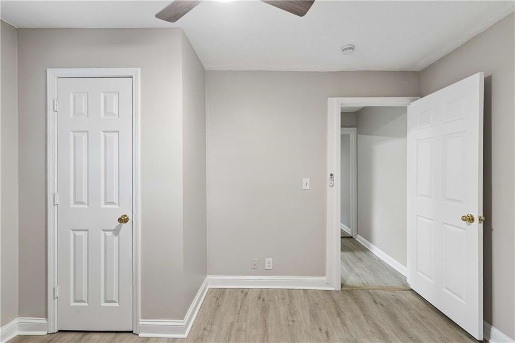 652 Bryan St Se #A - Photo 3 of 26