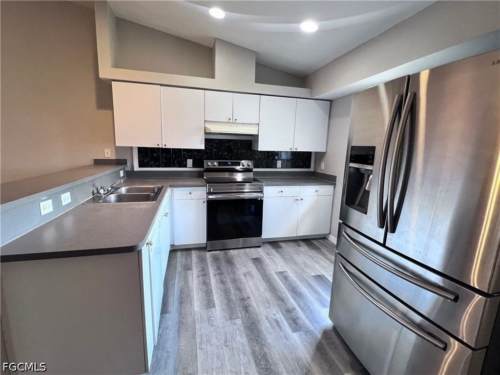 1809 Sw Santa Barbara Pl - Photo 3 of 14