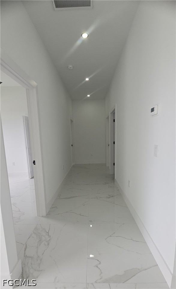 515 Croydon Ave S - Photo 7 of 20