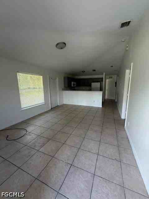 627 Meadow Rd - Photo 3 of 5