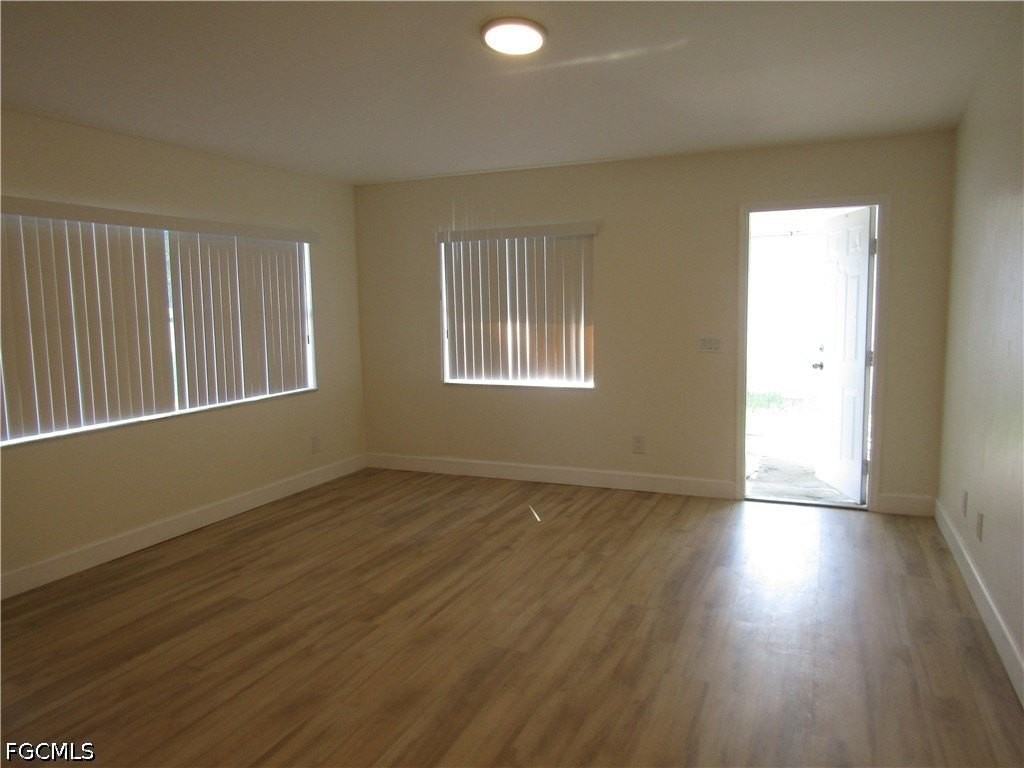 4527 28th St Sw - Photo 4 of 12