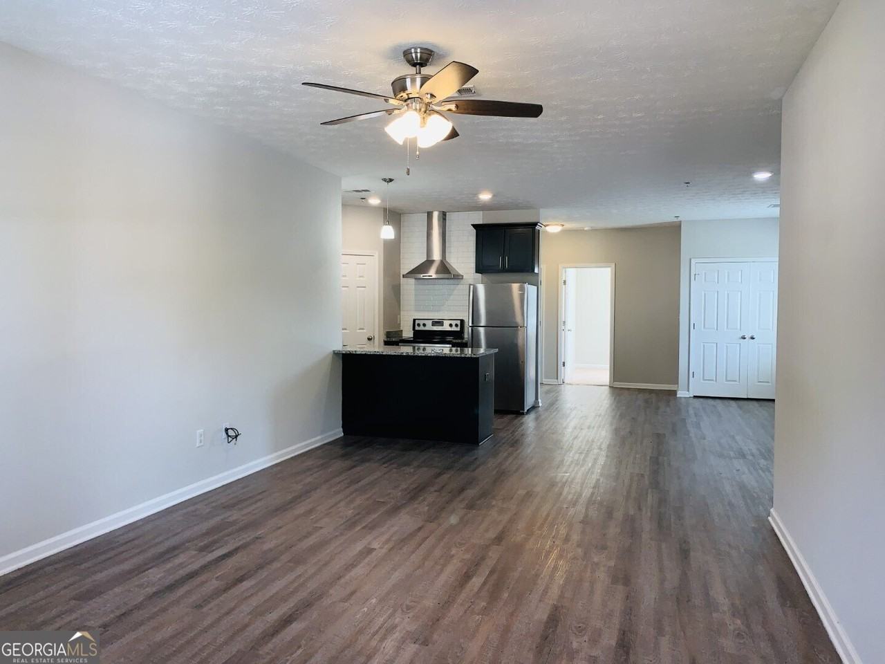 621 Jefferson St #A - Photo 2 of 25