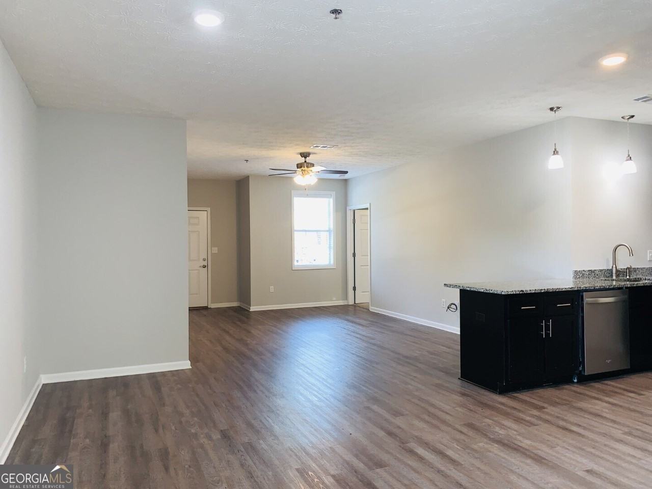 621 Jefferson St #A - Photo 6 of 25