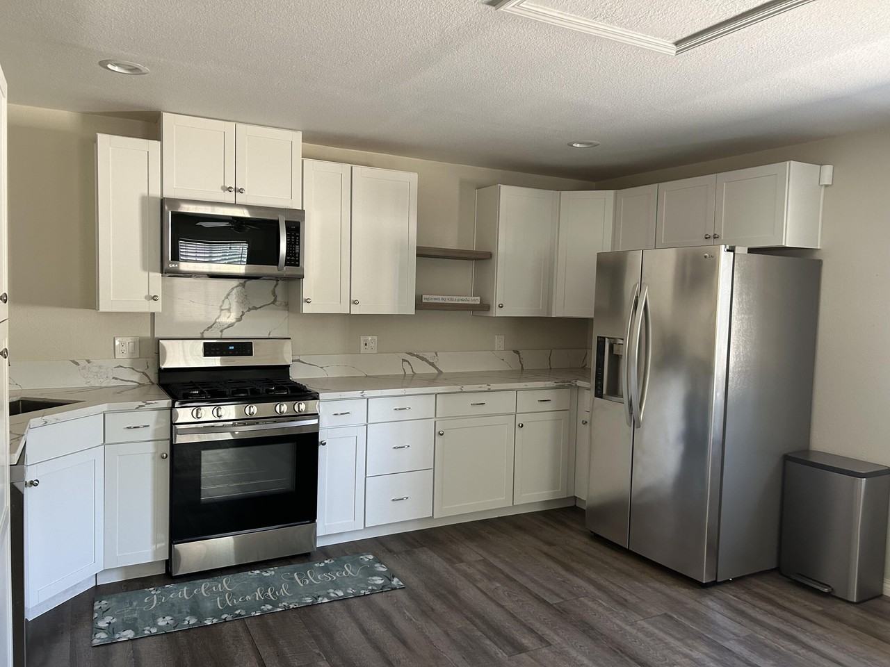 3344 W Avenue L - Photo 3 of 9