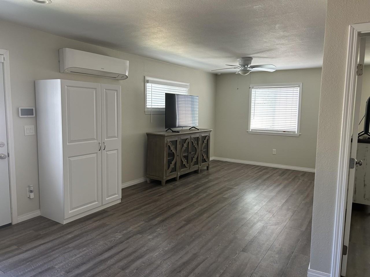 3344 W Avenue L - Photo 5 of 9
