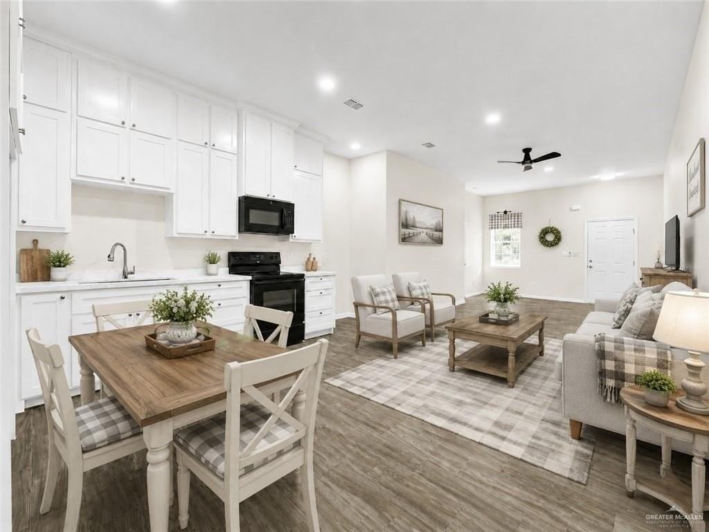 620 W 25th St - Photo 3 of 10