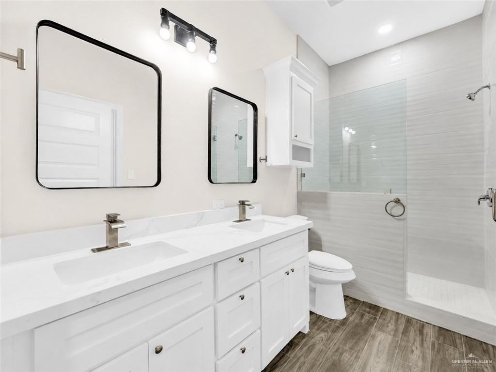 620 W 25th St - Photo 7 of 10