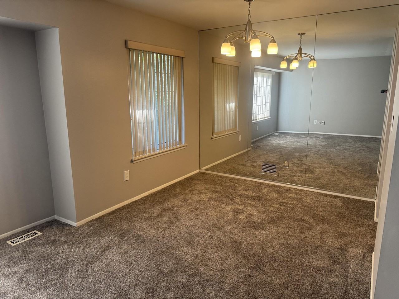30220 Southfield Rd #243 - Photo 3 of 13