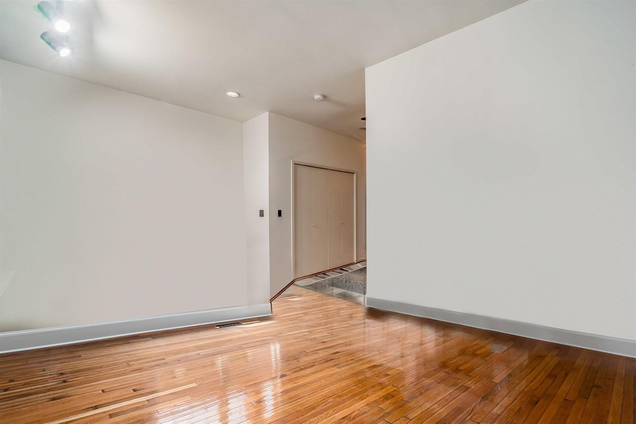 75 Liberty Ave #C5 - Photo 4 of 9
