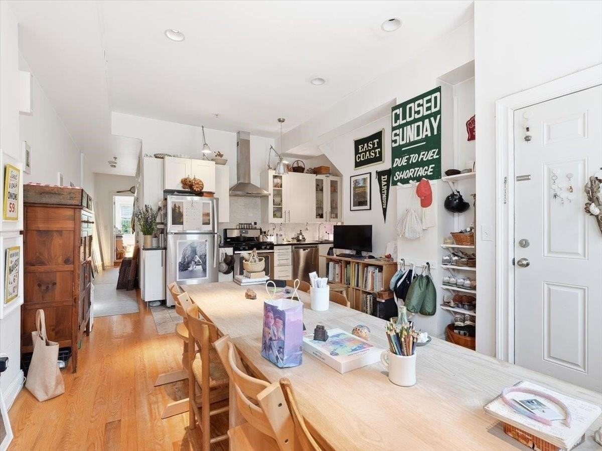 163 Grand St #2 - Photo 4 of 19