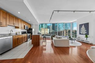 20 Newport Pkwy #908R - Photo 1 of 1