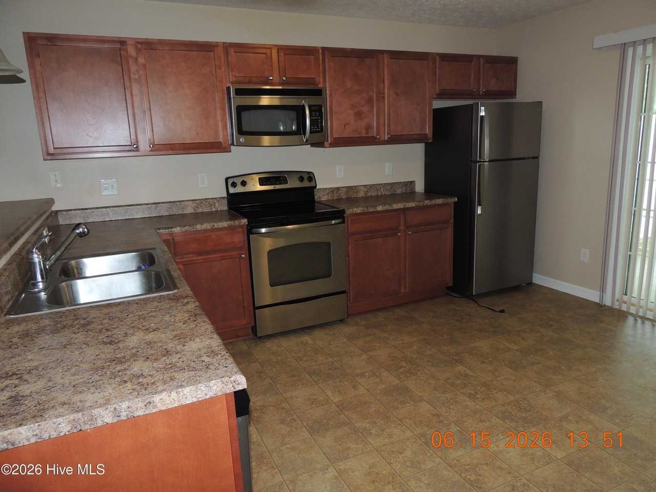 421 Falls Cv - Photo 6 of 24