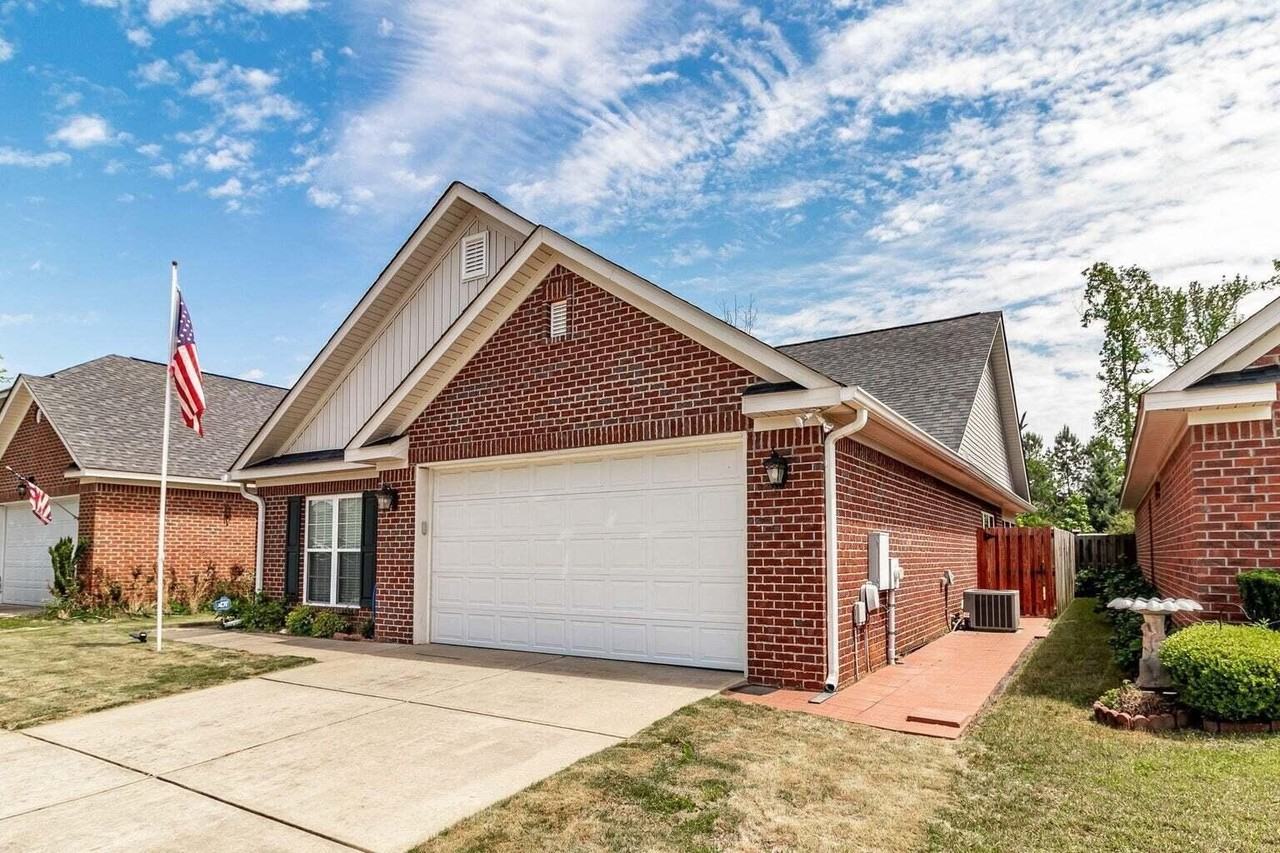 4458 Galway Dr - Photo 3 of 50