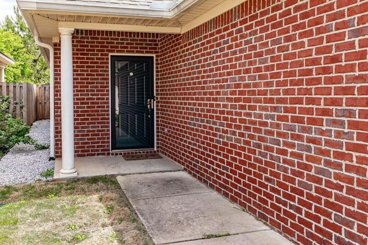 4458 Galway Dr - Photo 5 of 50