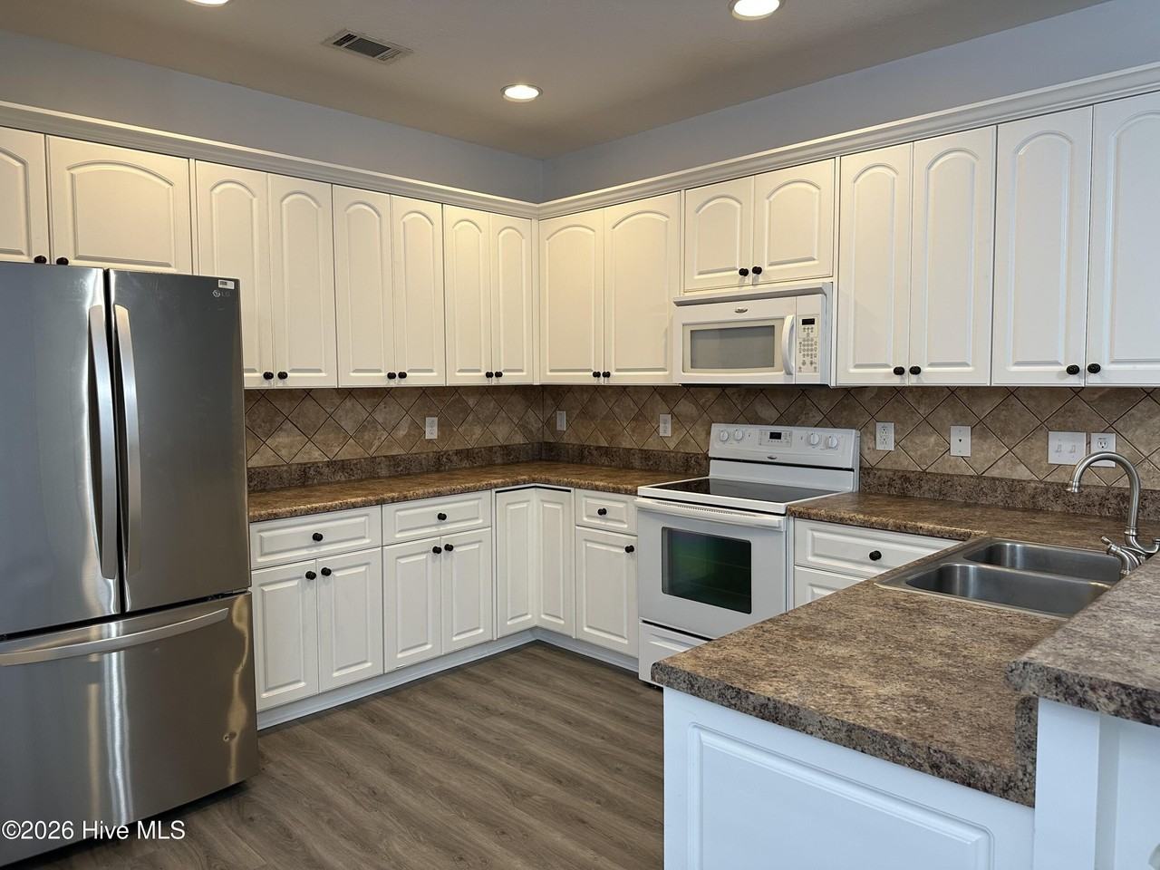 4458 Galway Dr - Photo 6 of 50