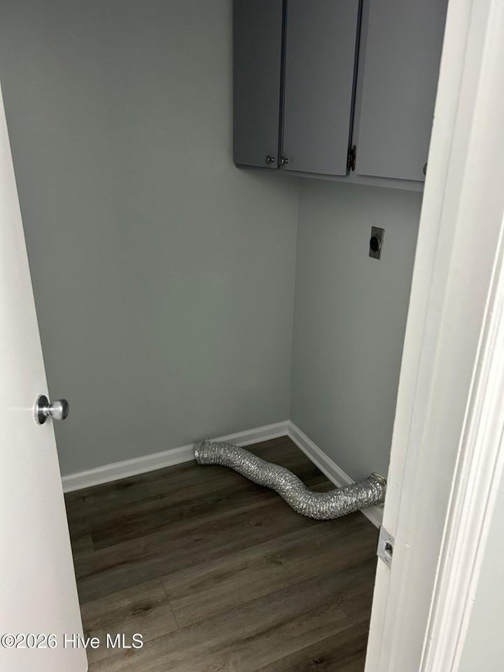 102 Brenda Dr - Photo 7 of 9