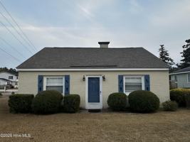 featured image of 302 N Shores Rd