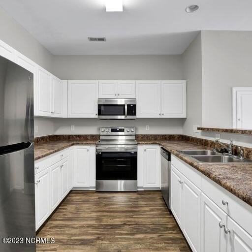 933 Downey Branch Ln - Photo 6 of 25