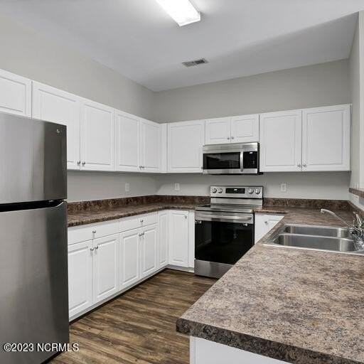 933 Downey Branch Ln - Photo 7 of 25