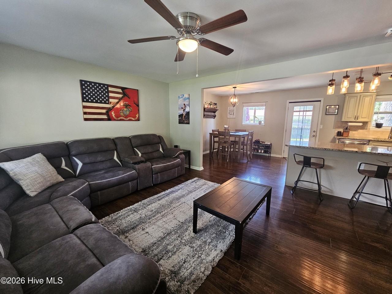 103 N Hill Ct - Photo 3 of 15