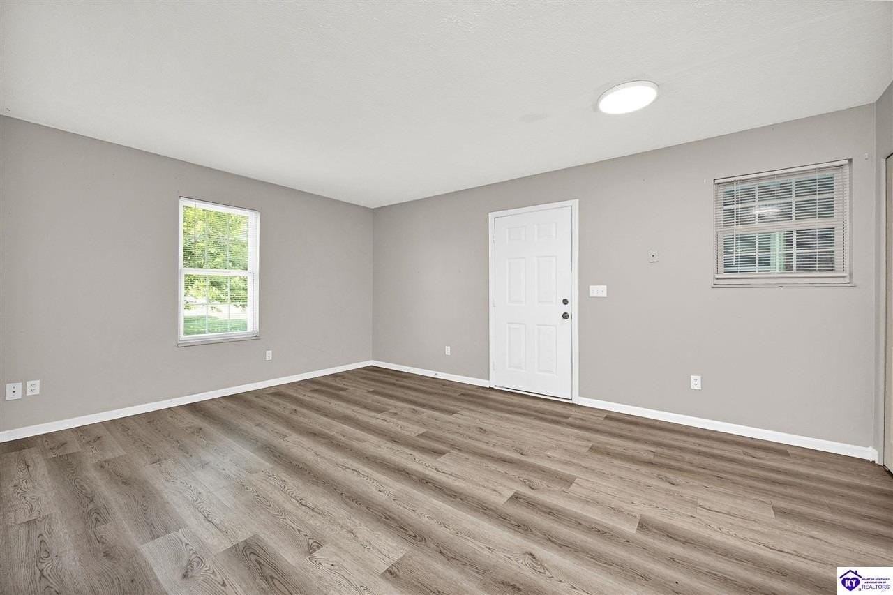 421 N Woodland Dr #12 - Photo 7 of 14