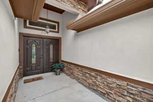 featured image of 212 Knights Row Street