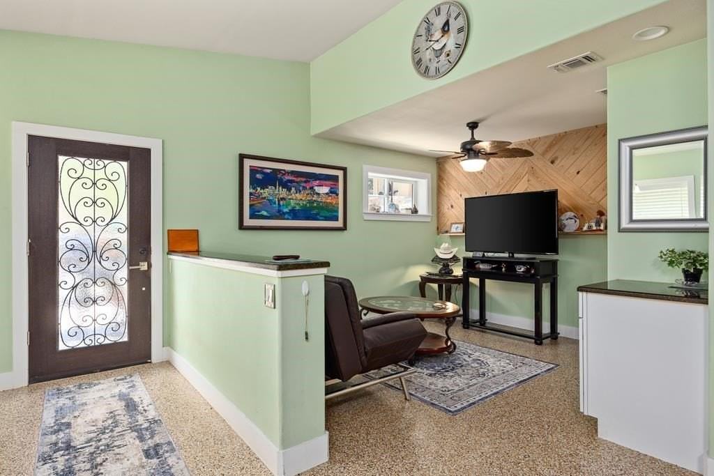 144 Roland Trl - Photo 6 of 29
