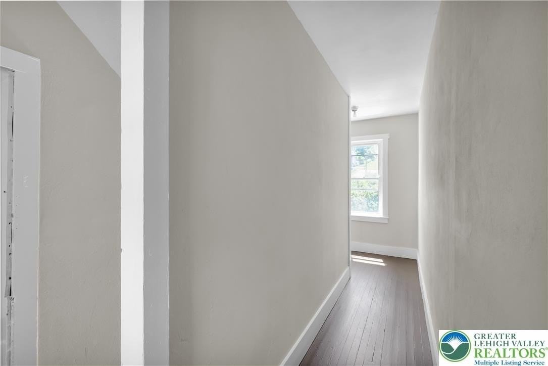 265 267 Bertsch E #4 - Photo 4 of 27
