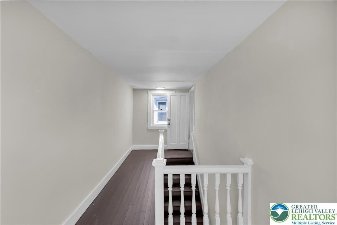 265 267 Bertsch E #4 - Photo 6 of 27