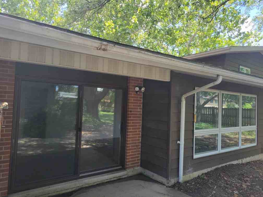 305 Naples Dr #1 - Photo 6 of 15