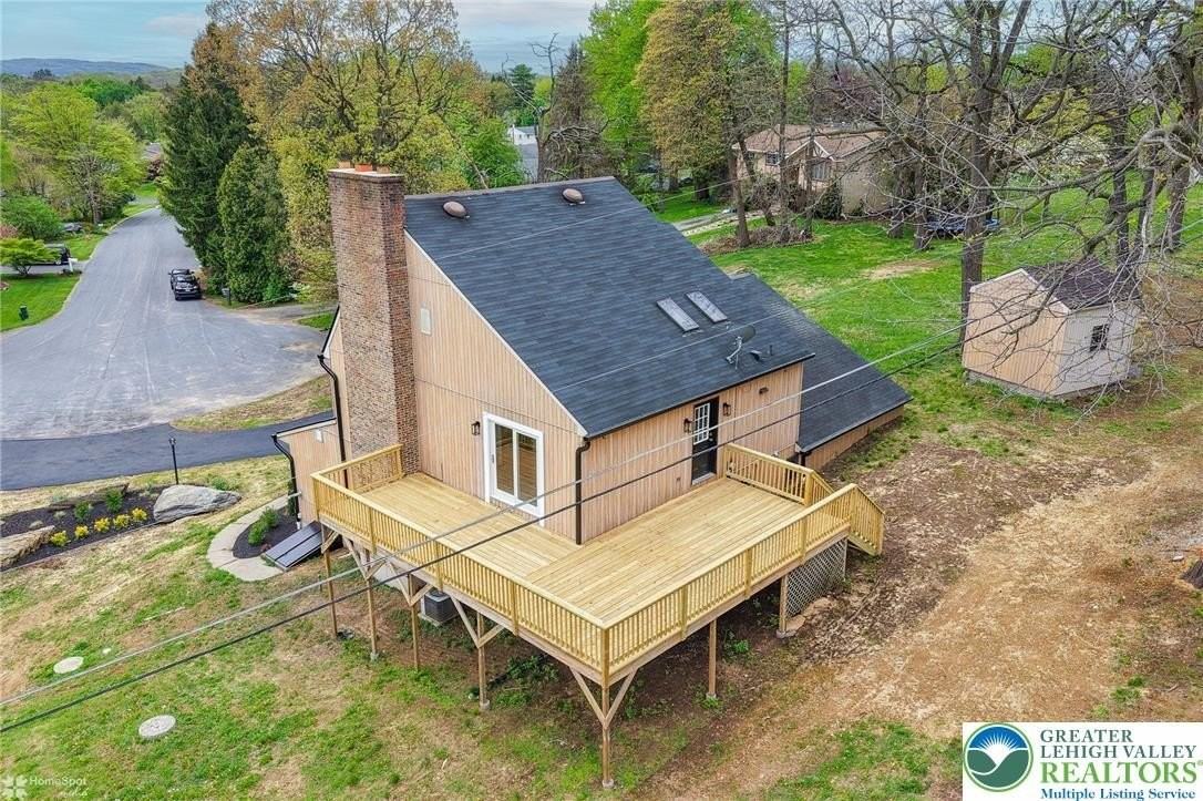 4410 Circle Dr - Photo 6 of 50