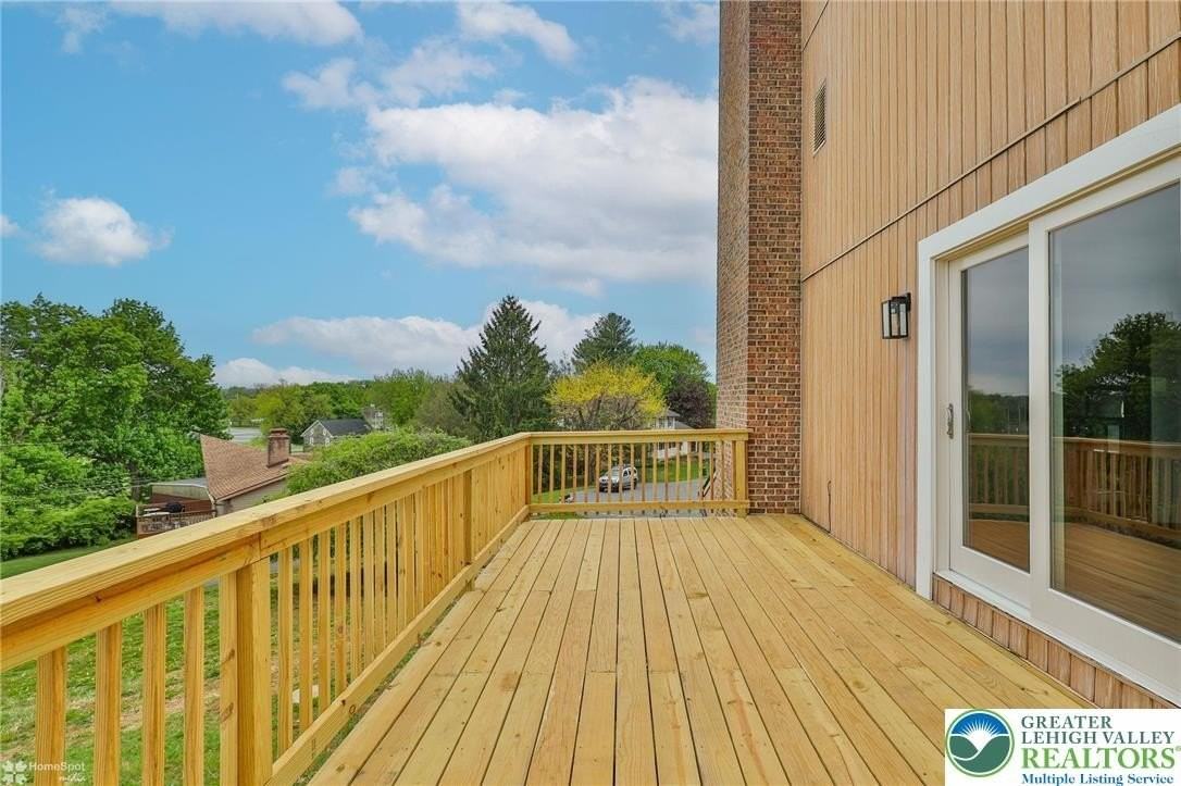4410 Circle Dr - Photo 7 of 50