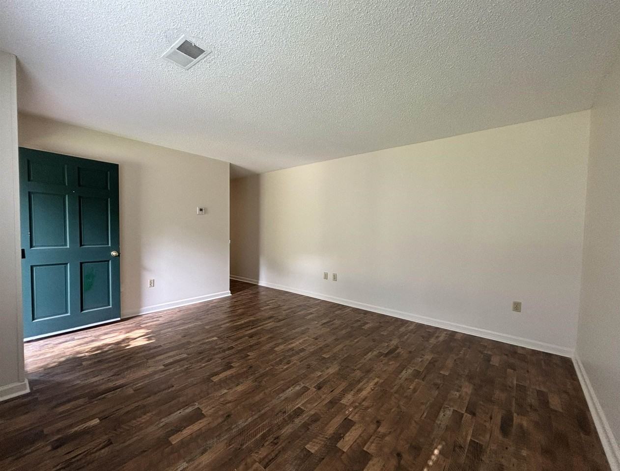 1153 Verlington Dr - Photo 3 of 17