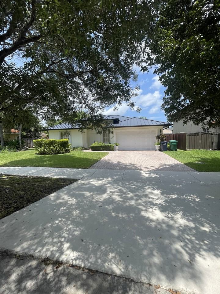 10155 Sw 159th Ct - Photo 4 of 8