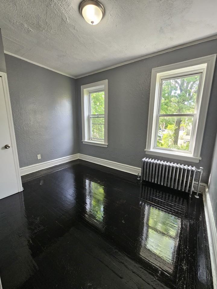 645 Elizabeth Avenue #34 - Photo 6 of 9