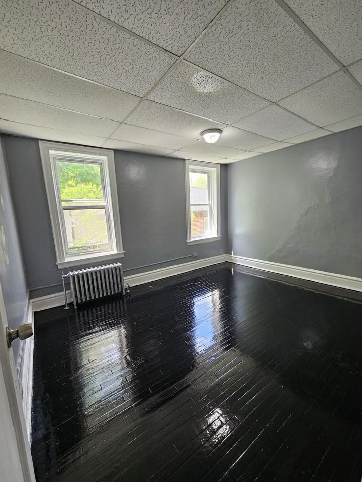 645 Elizabeth Avenue #34 - Photo 7 of 9