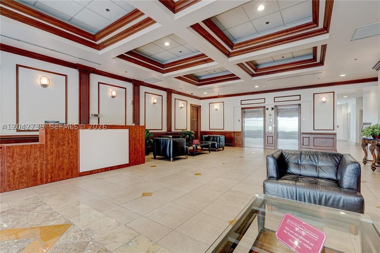 2665 Sw 37th Ave #101 - Photo 3 of 11