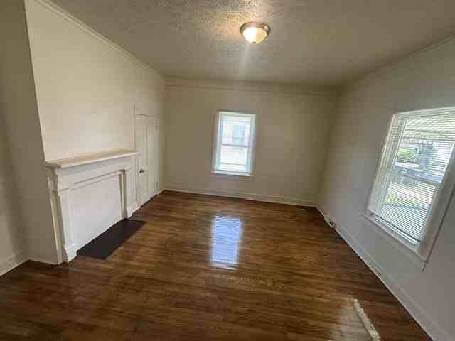 219 Girard St #1 - Photo 3 of 10