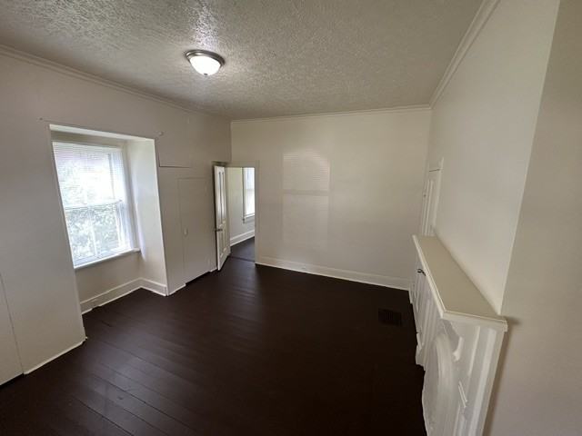 219 Girard St #1 - Photo 4 of 10