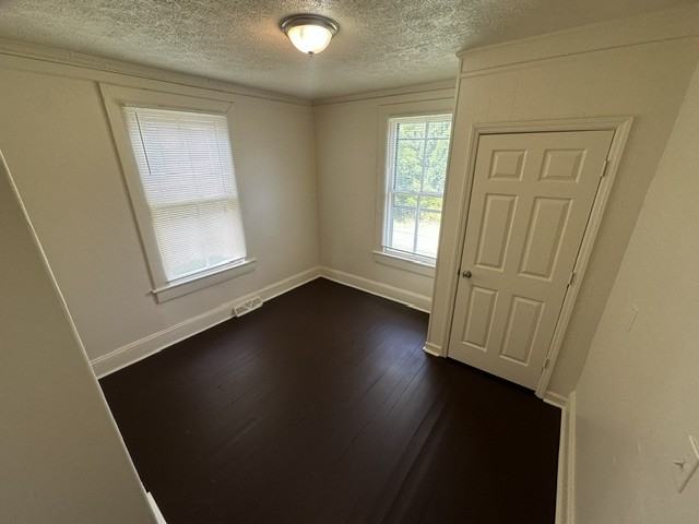219 Girard St #1 - Photo 5 of 10