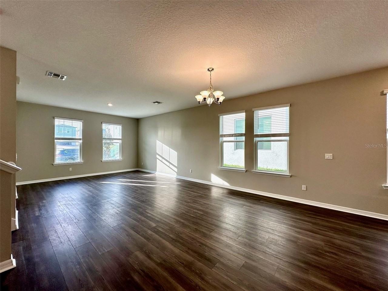4869 Lacewing Dr - Photo 4 of 20